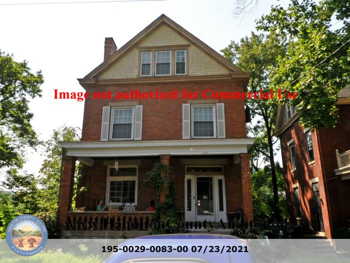 4135 Jerome Ave  